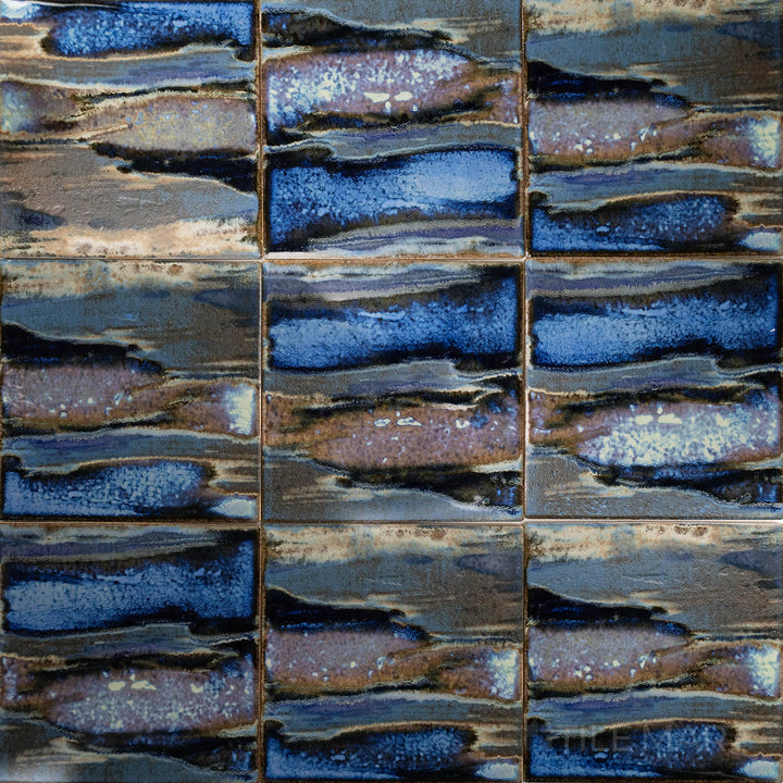 Top-down perspective of the NAMI SHORELINE 6X6 in GLOSSY finish. The finish adds depth and dimension, enhancing the tile’s unique surface.