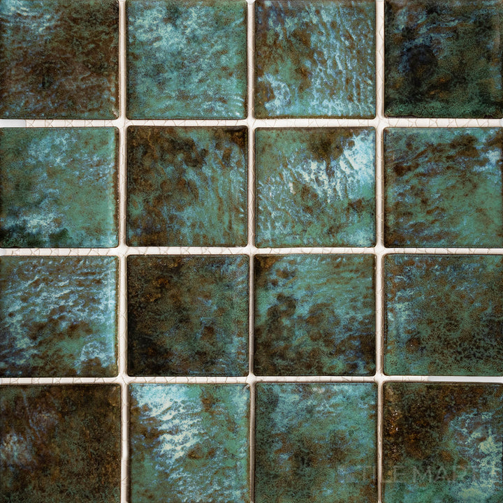 Aerial look highlighting the JOYA 300 VERDE 3X3 in SEMI GLOSS finish. Its design is suited for modern settings where texture and tone are essential.