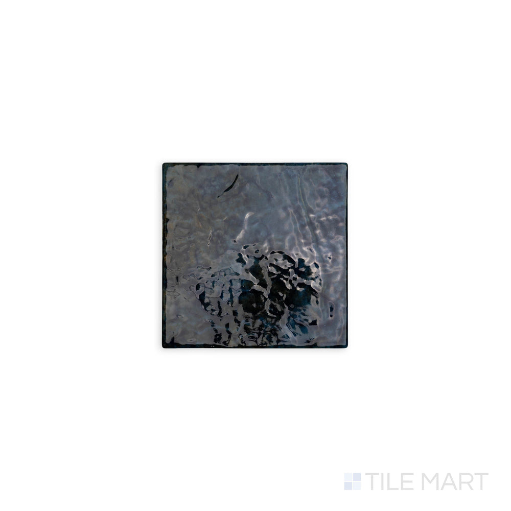 Close-up detailing of the SAGA EMERALD 6X6 showing off its intricate design and polished SEMI GLOSS. The finish enhances the tactile appeal, ideal for stylish design applications.