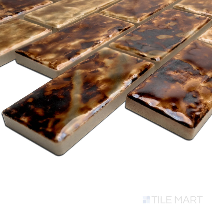 Angled view focusing on the details of LICATA ONYX GOLD 1X2, capturing the precision-cut edges and rich texture of the PORCELAIN material. The edges offer a sleek, sophisticated finish for detailed designs.