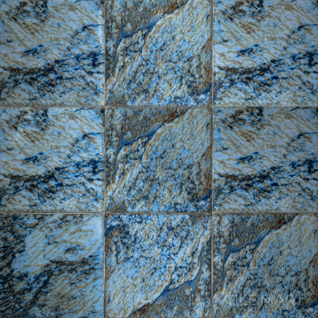 Top-down perspective of the PLANET ALBI 6X6 in GLOSSY finish. The finish adds depth and dimension, enhancing the tile’s unique surface.