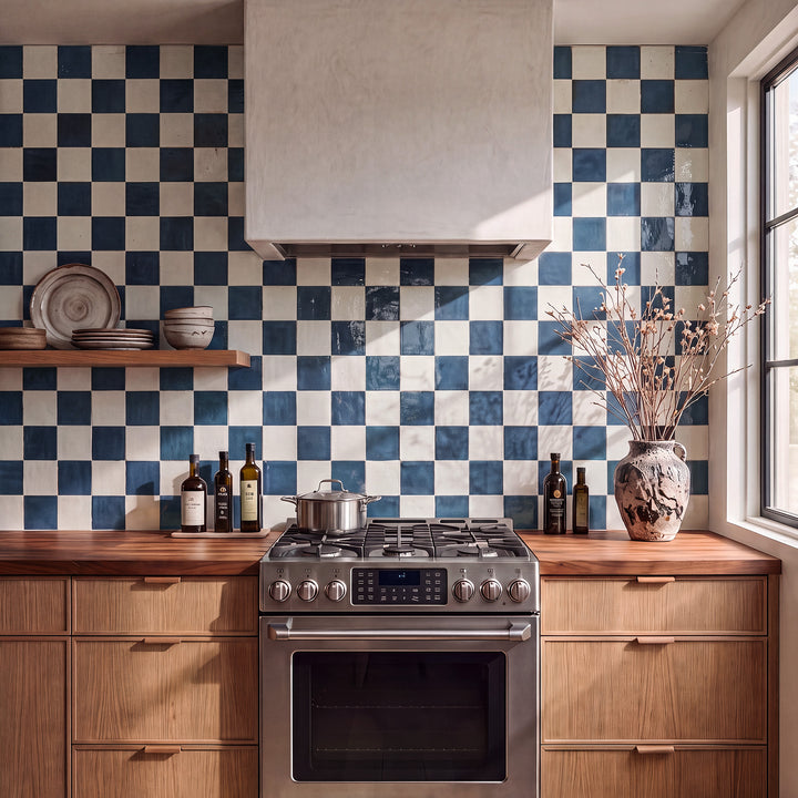 The bright glaze gives Agadir in Niebla and Lago a vivid, light-catching color depth underfoot.