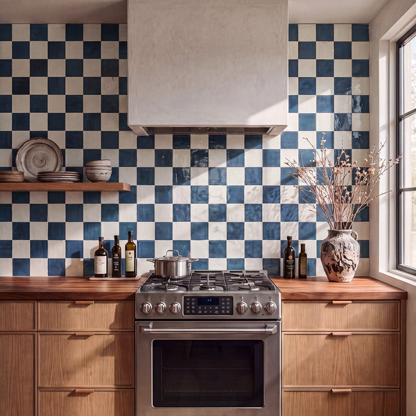 The bright glaze gives Agadir in Niebla and Lago a vivid, light-catching color depth underfoot.